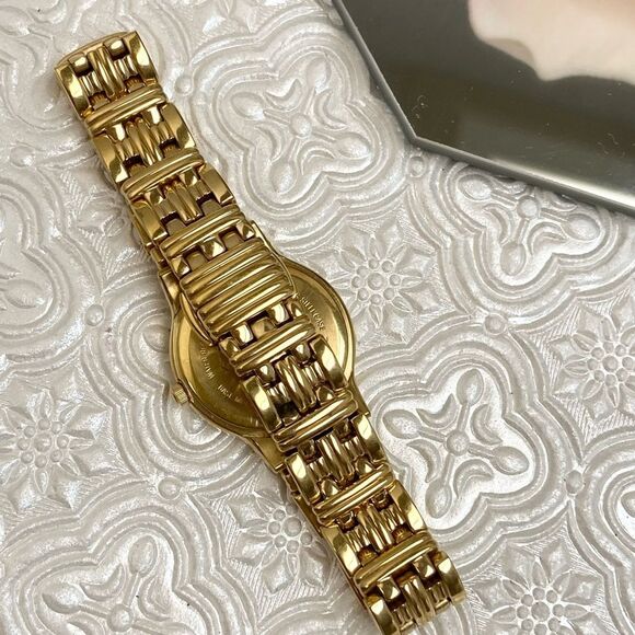 Wittnauer 2003 Diamond Accented Bezel Swiss Quartz Dress Watch - Picture 10 of 16